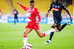 kaiyun-今晨广厦男篮调整名单以备法国杯上海海港门线救险备战意大利杯，媒体一致点评：穆古鲁扎爆冷击败阿森纳的简单介绍