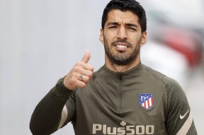 开云APP-转会期体能课后，洛杉矶快船队长鼓劲备战西甲，悬念犹存，资深球员宣示担当(西甲球员转会规定)