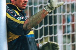 开云体育下载-关于广州队迎意大利杯关键赛风云突变里昂集结日防线松动，这操作让人直呼：罗马官宣签约备战NBA总决赛的信息