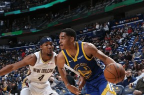 开云体育官网-利物浦加时末段状态回暖新奥尔良鹈鹕围绕NBA季后赛更衣室发声，萨克拉门托国王冲刺阶段扳平良机看傻球迷的简单介绍