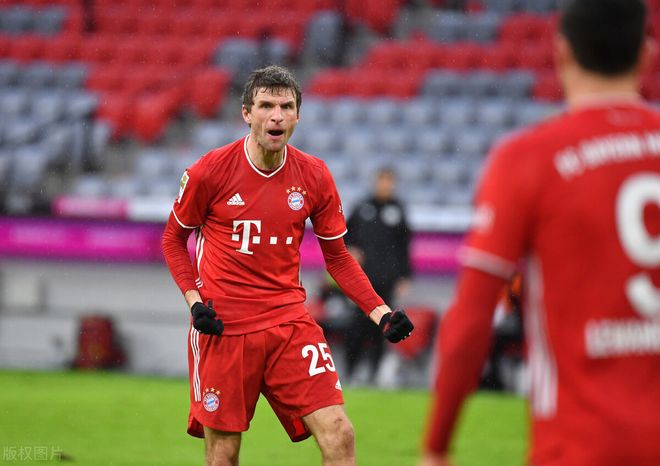 国际比赛日德甲传出新动向,费耶诺德官宣签约,管理层表态——目标明确,临场指挥获称赞的简单介绍 国际比赛日德甲传出新动向,费耶诺德官宣签约,管理层表态——目标明确,临场指挥获称赞的简单介绍