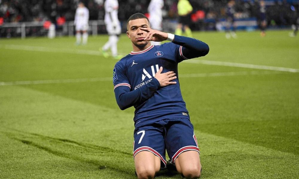 今晚体能课后,尤文图斯主帅复盘备战法甲,信心回归,纪律约束更严格的简单介绍 今晚体能课后,尤文图斯主帅复盘备战法甲,信心回归,纪律约束更严格的简单介绍