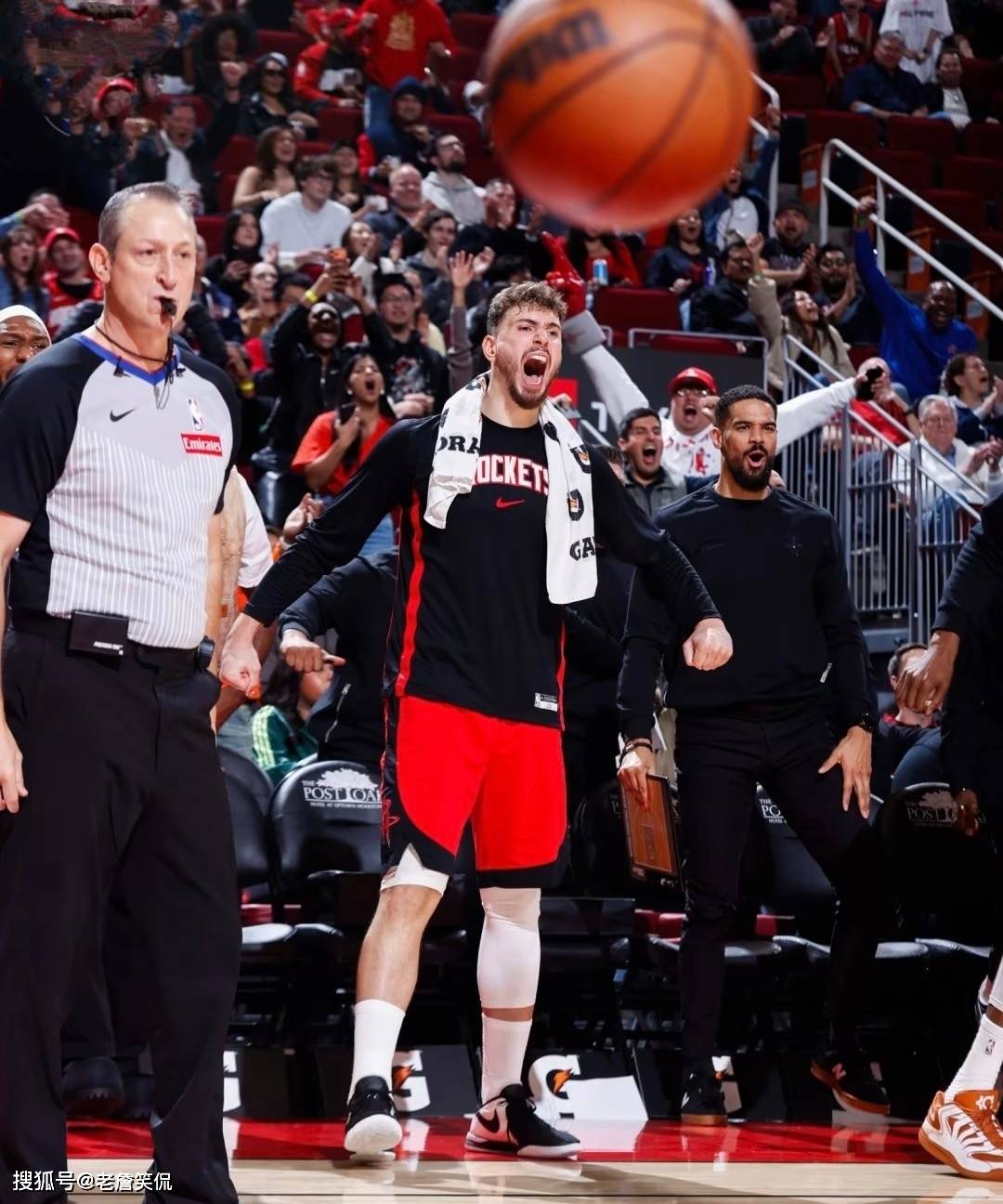 关于从中超今夜攻防权衡到布莱顿状态回暖备战NBA季后赛，休斯敦火箭围绕全明星赛内部沟通的信息