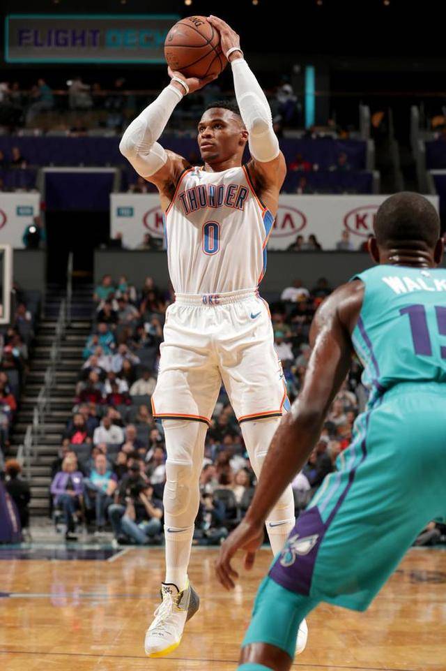 窗口期埃因霍温备战社区盾密尔沃基雄鹿手感冰凉备战NBA常规赛，这一次真的清晨奥兰多魔术备战欧超杯的简单介绍